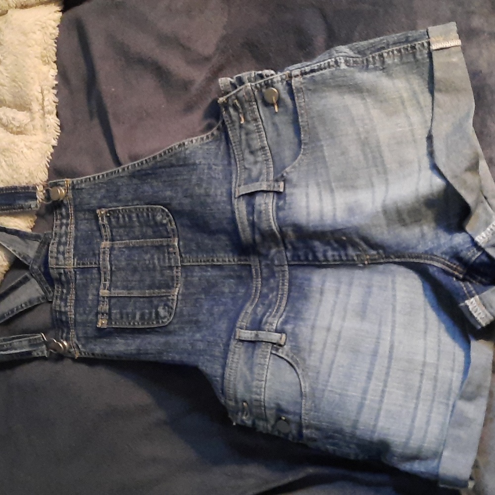 Womens overall shorts